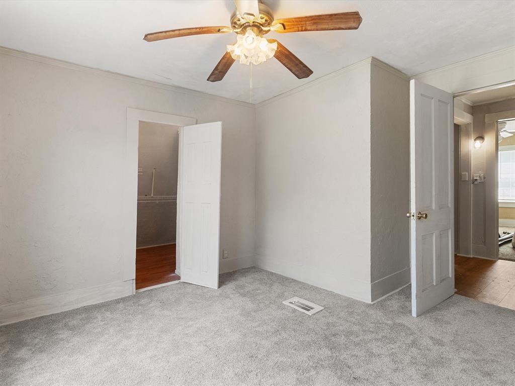 504 E C Avenue Property Photo 15