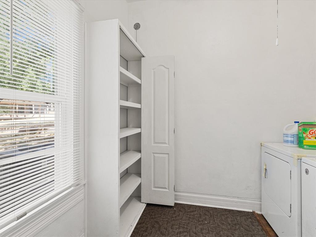 504 E C Avenue Property Photo 19