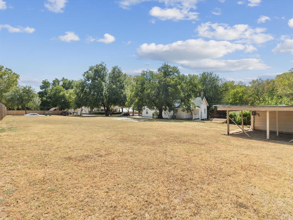 504 E C Avenue Property Photo 20