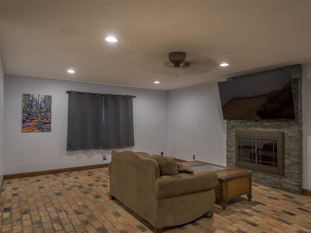 4109 Flora Drive Property Photo 6