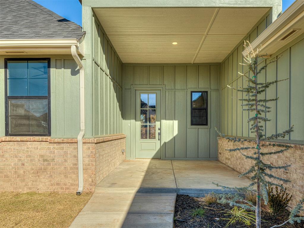 4380 Raymond Lane Property Photo 4