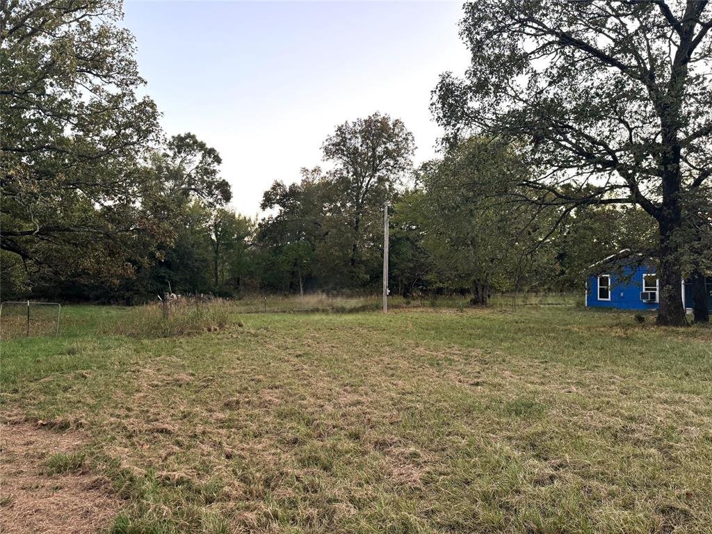 627 E 2030 Road Property Photo 4