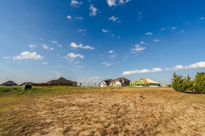 5605 Windstone Drive Property Photo 1