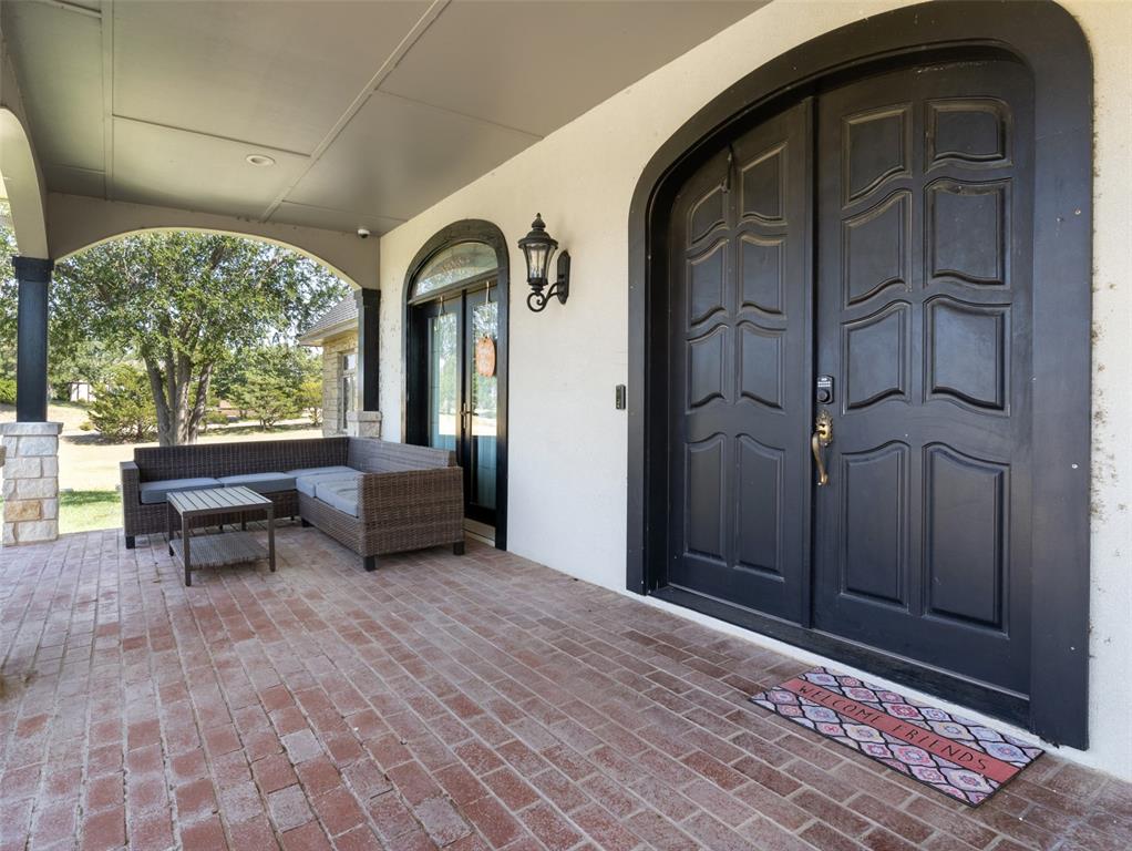 1 Apache Place Property Photo 6