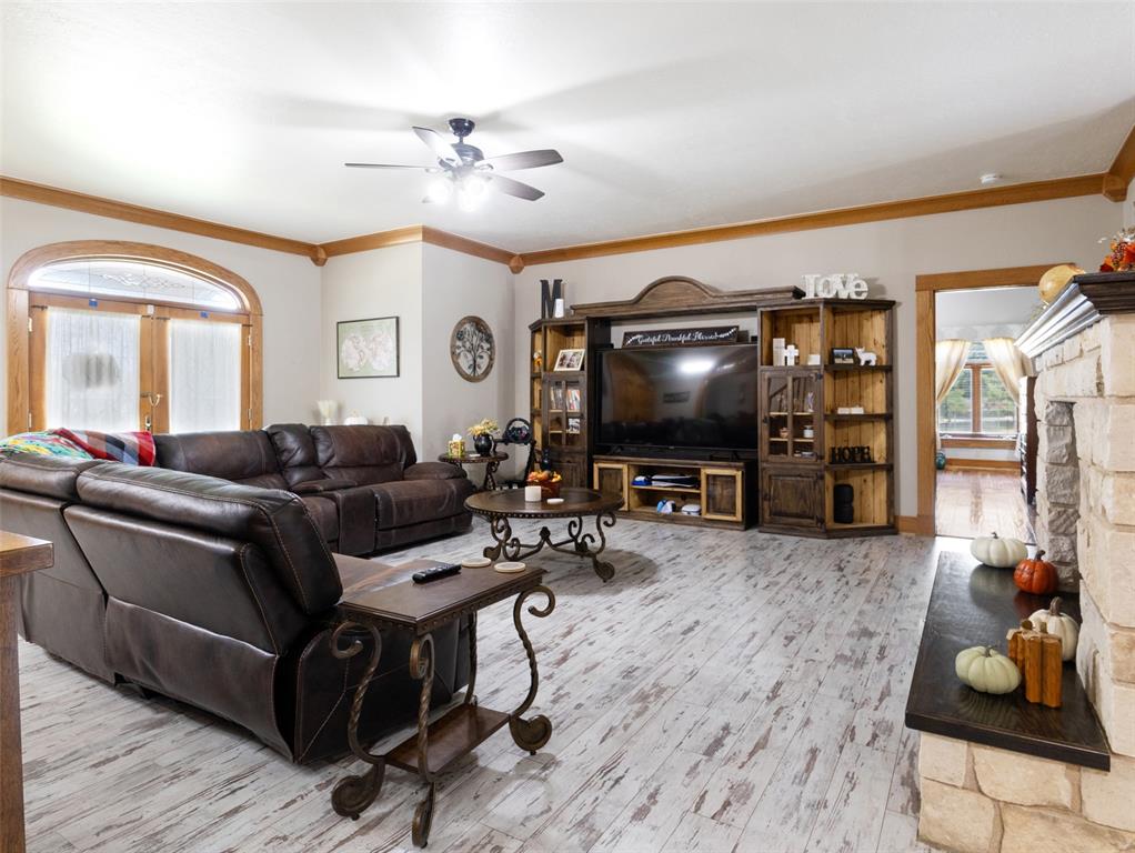1 Apache Place Property Photo 9