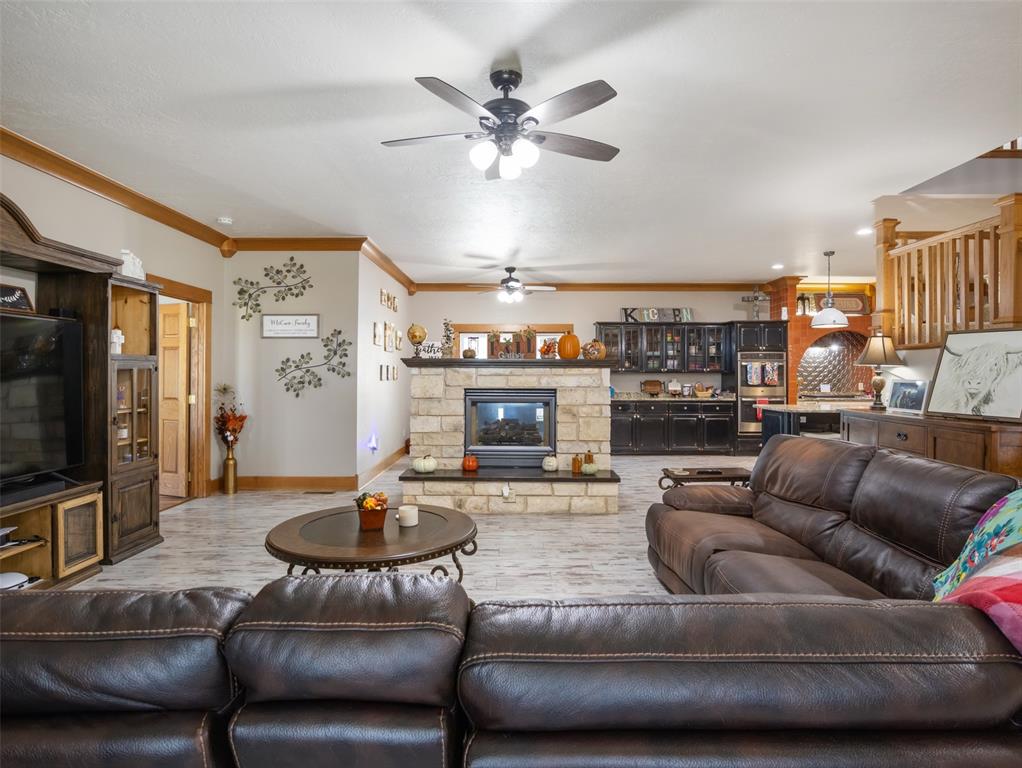 1 Apache Place Property Photo 11