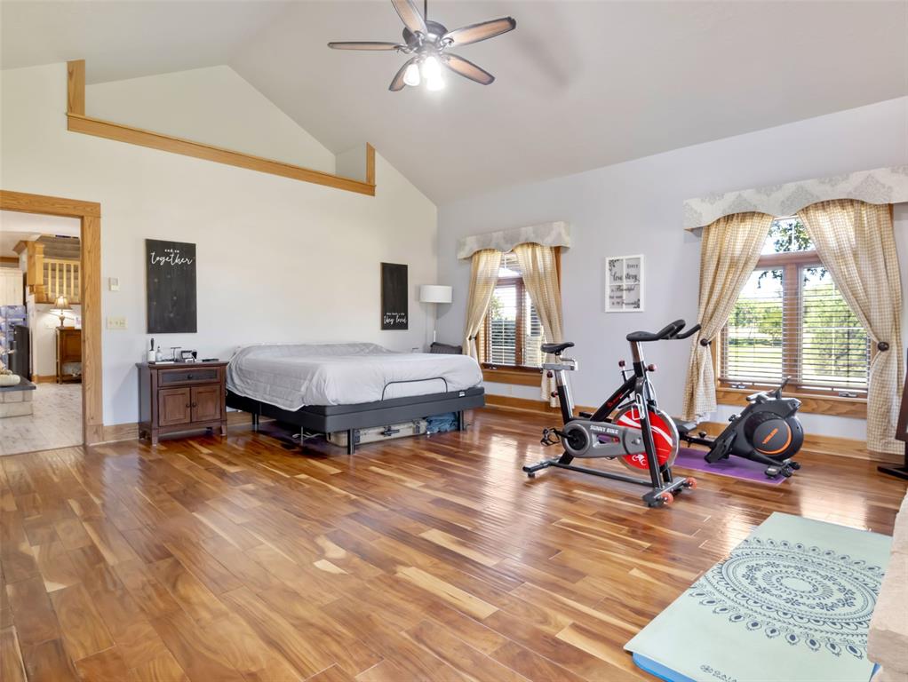 1 Apache Place Property Photo 24