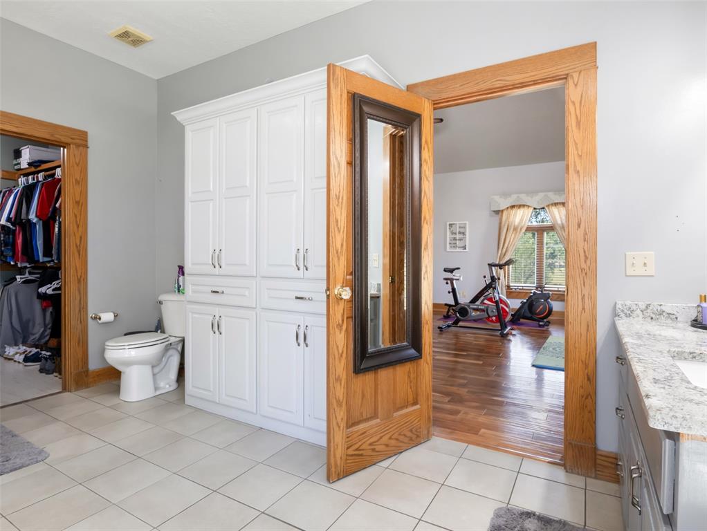 1 Apache Place Property Photo 26