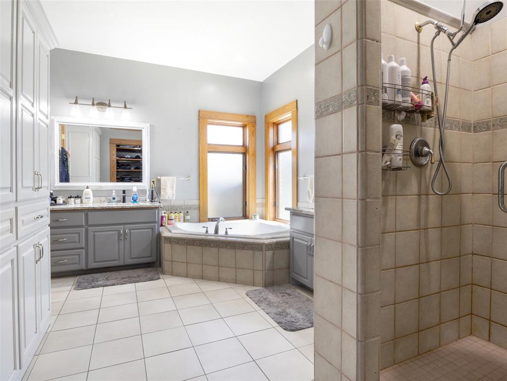 1 Apache Place Property Photo 27