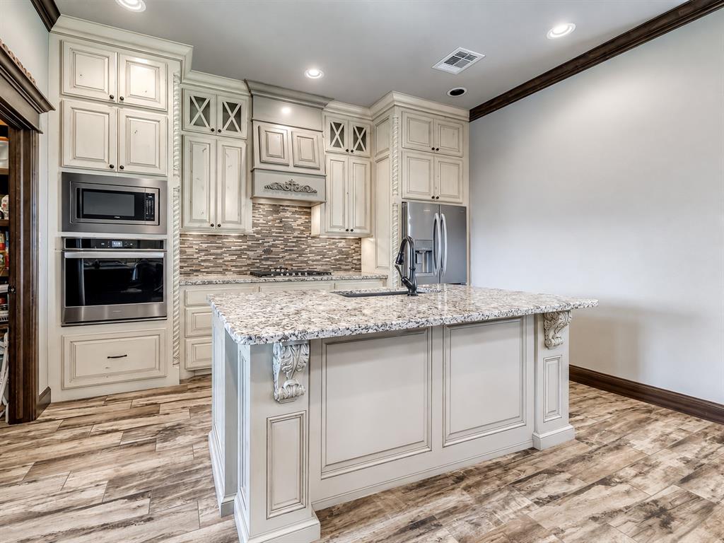 534 W Chickasaw Court Way Property Photo 8