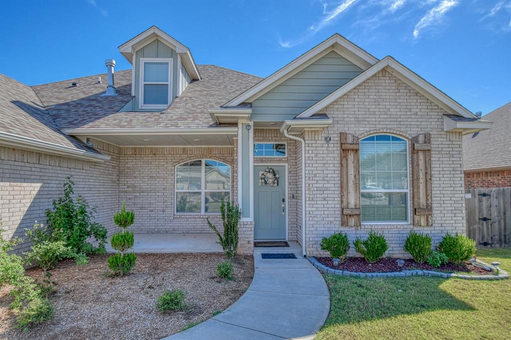 2109 Valley Hollow Property Photo 4