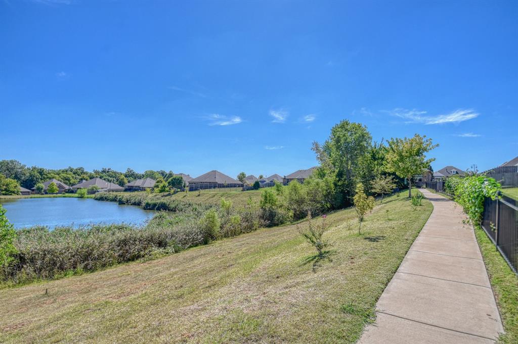 2109 Valley Hollow Property Photo 6