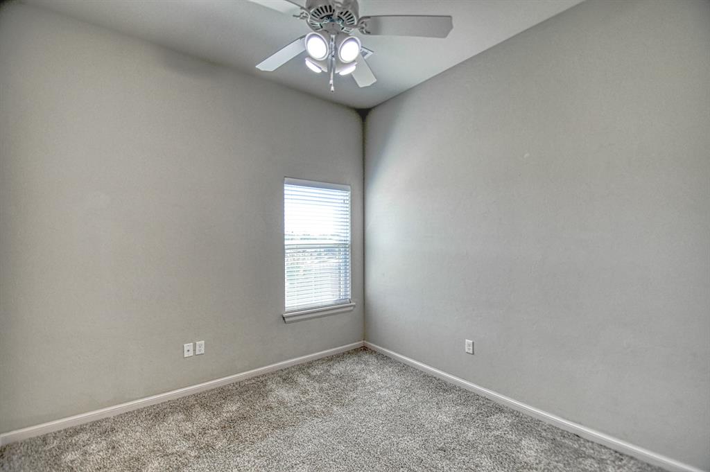 2109 Valley Hollow Property Photo 25