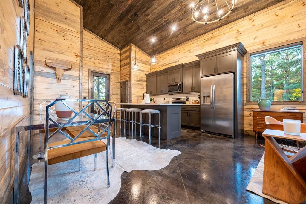 180 Alumacraft Trail Property Photo 15