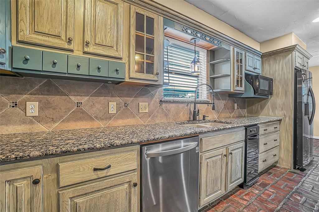 812 Sw 26th Street Property Photo 18