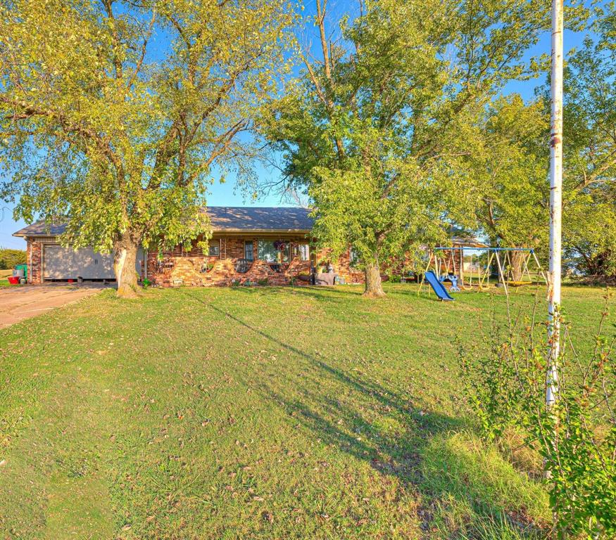 1322 S Jim Thorpe Boulevard Property Photo 2