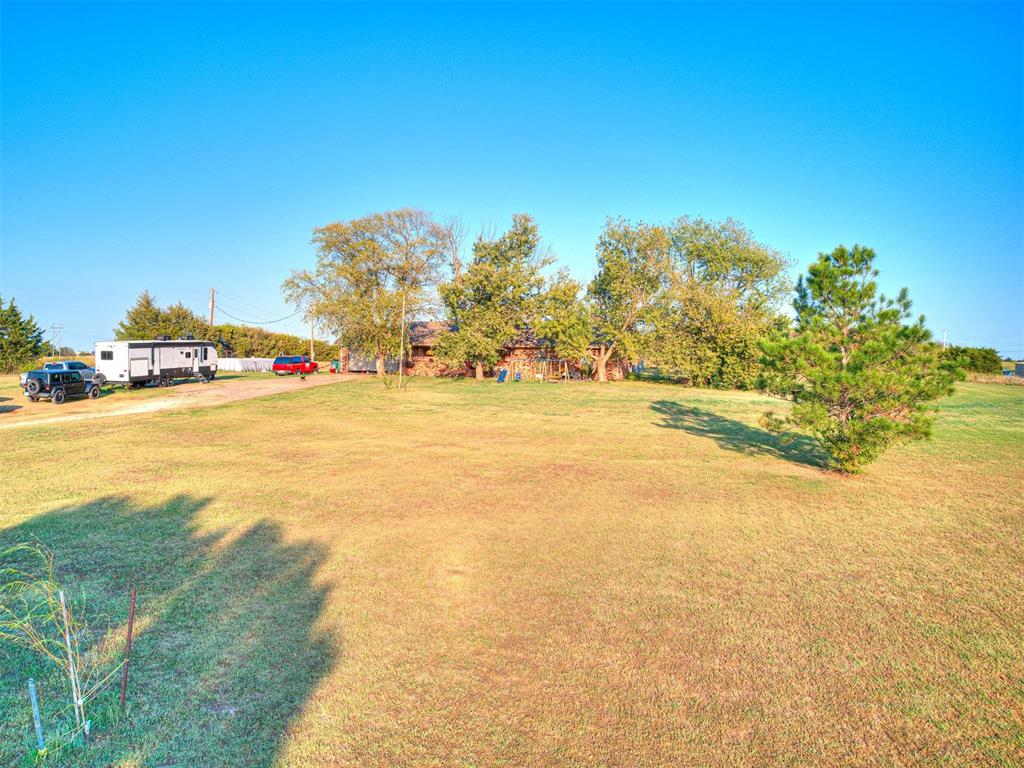 1322 S Jim Thorpe Boulevard Property Photo 4