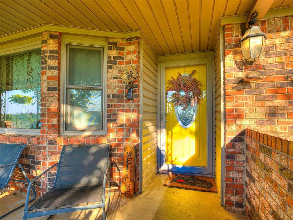 1322 S Jim Thorpe Boulevard Property Photo 7