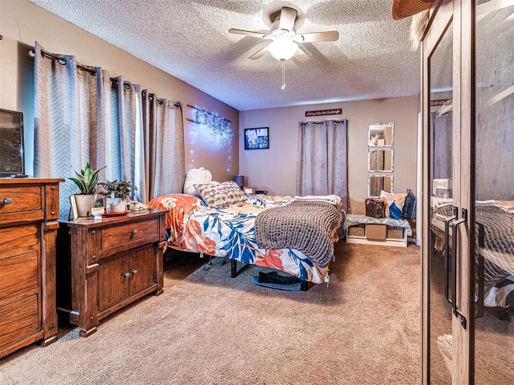 1322 S Jim Thorpe Boulevard Property Photo 18
