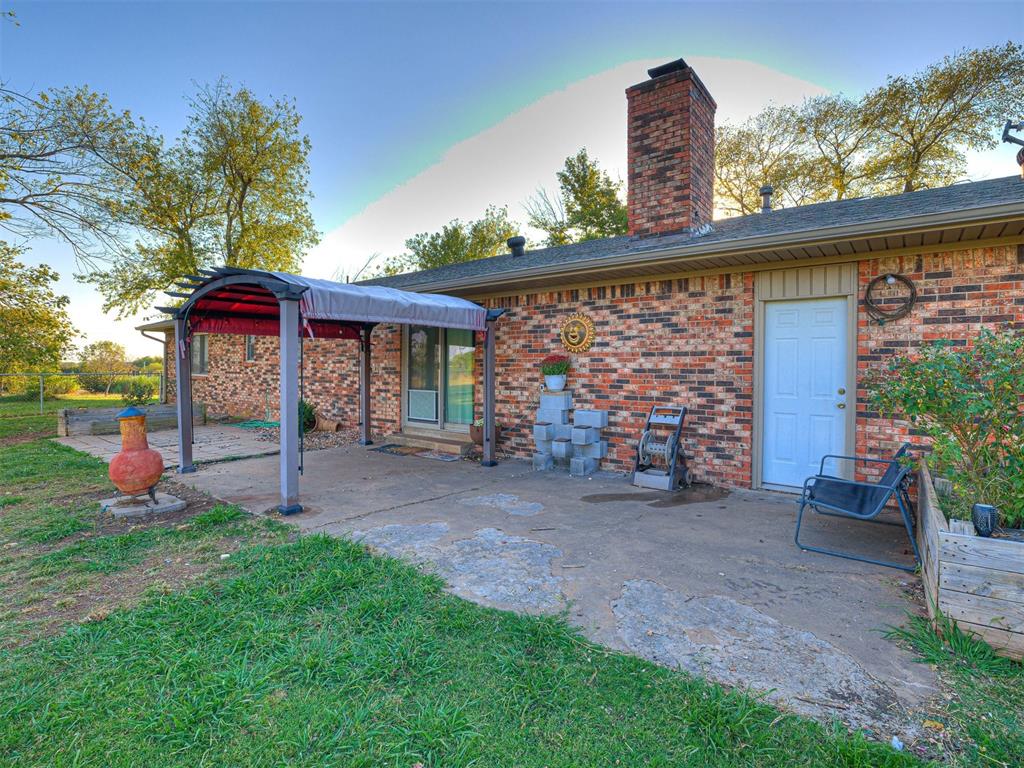 1322 S Jim Thorpe Boulevard Property Photo 25