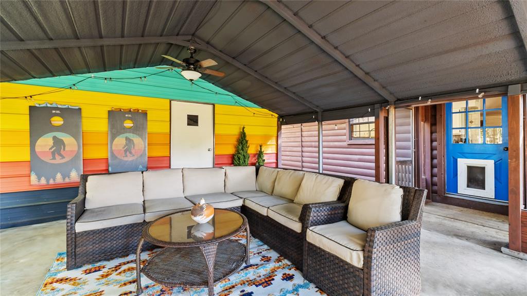 313 Post Oak Road Property Photo 36