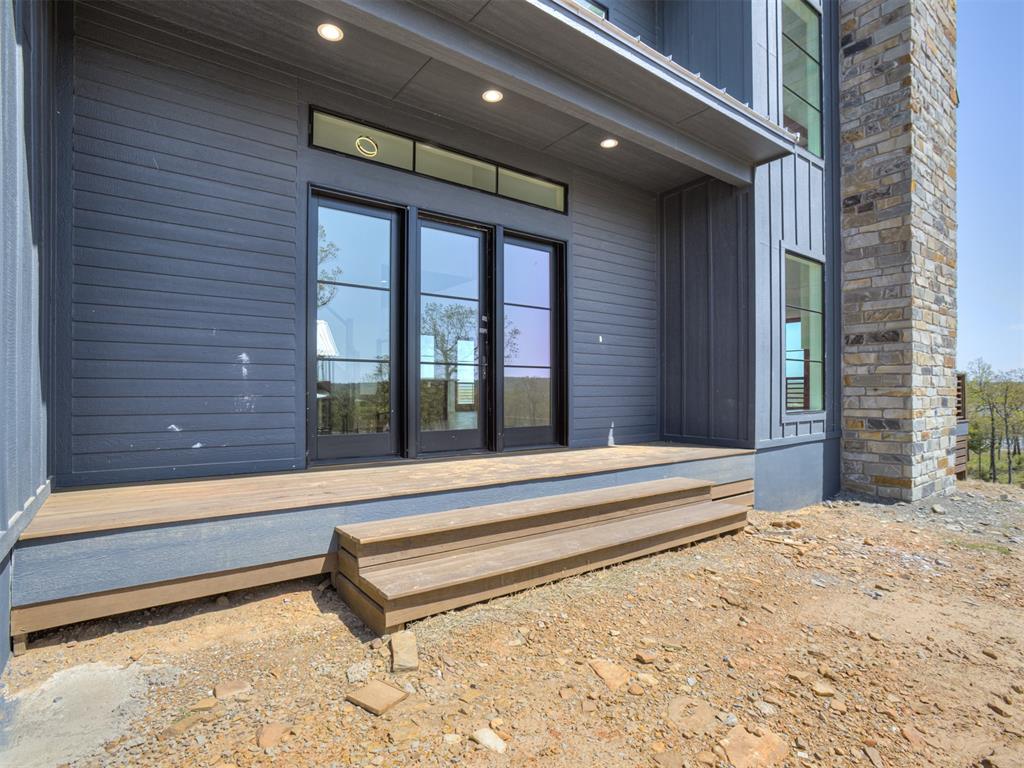 32 Falcon Tree Loop Property Photo 3