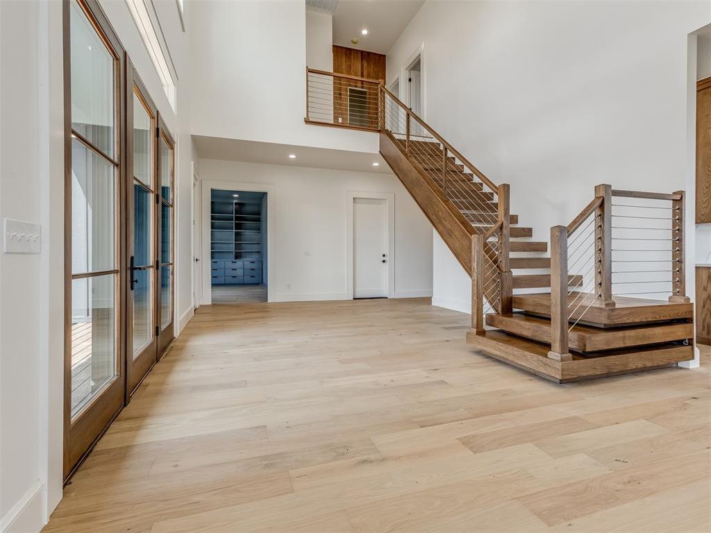 32 Falcon Tree Loop Property Photo 5