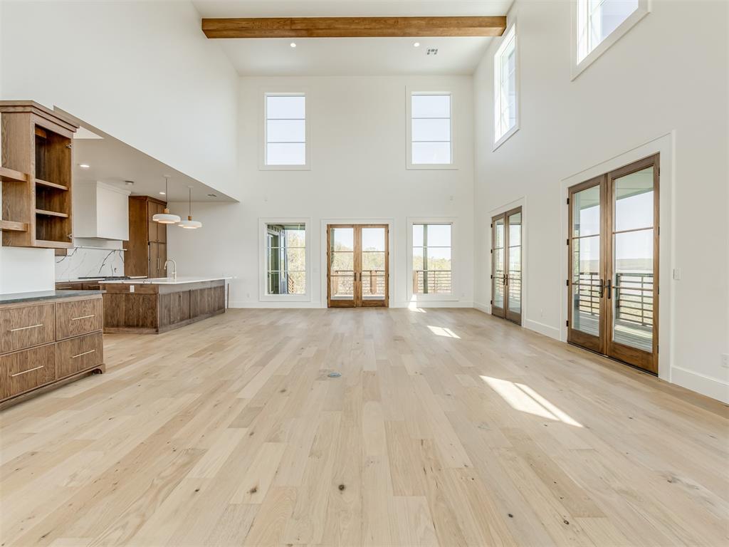 32 Falcon Tree Loop Property Photo 6