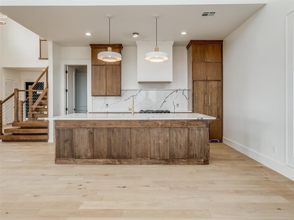32 Falcon Tree Loop Property Photo 12