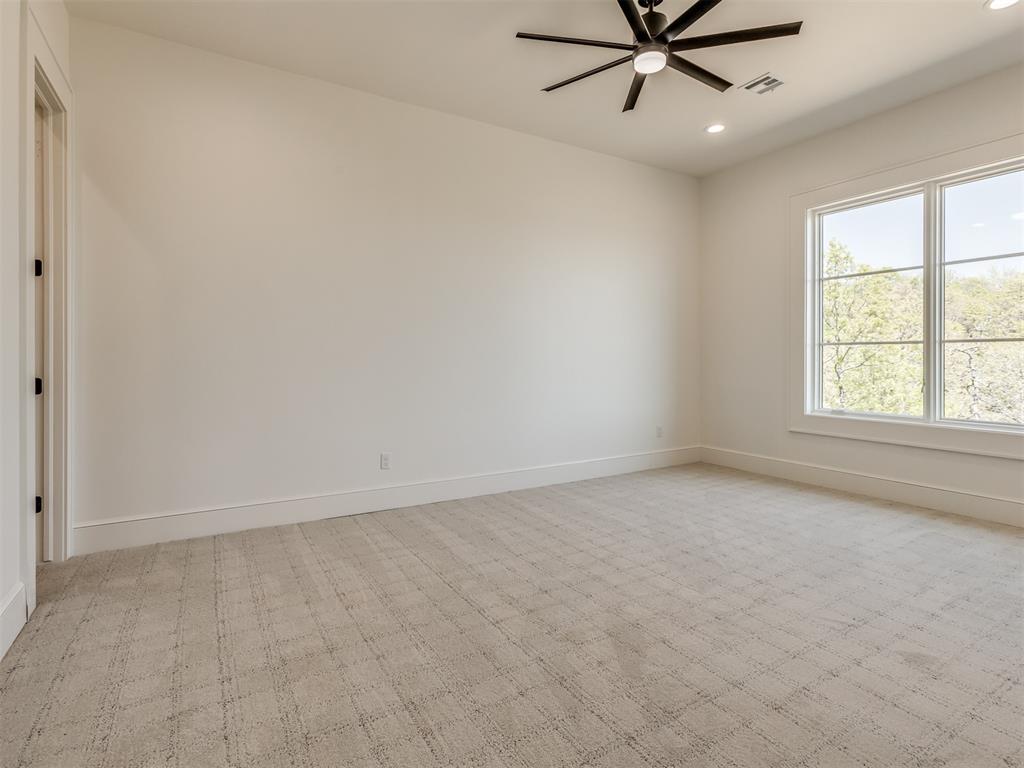 32 Falcon Tree Loop Property Photo 21