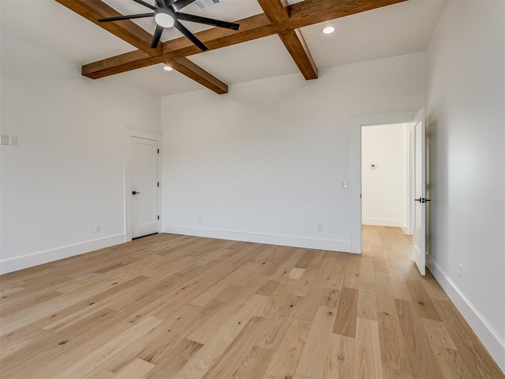 32 Falcon Tree Loop Property Photo 32