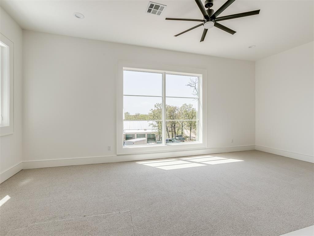 32 Falcon Tree Loop Property Photo 33