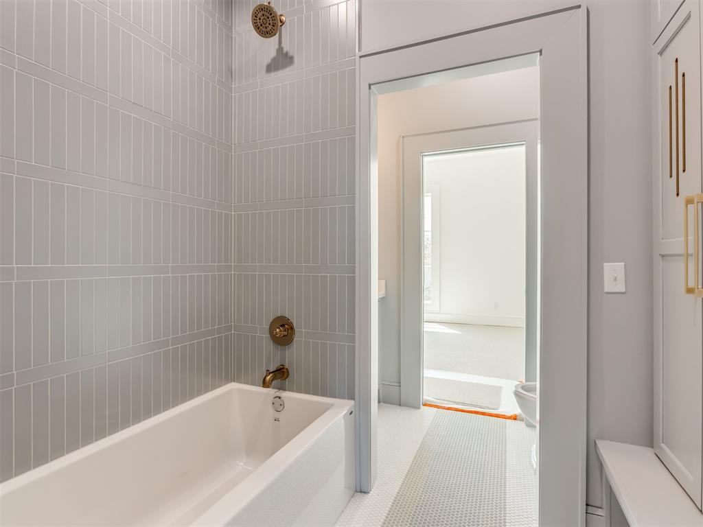 32 Falcon Tree Loop Property Photo 40
