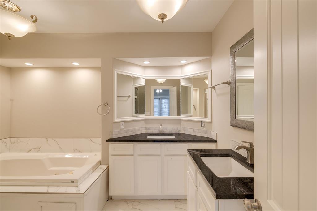 1222 Nw 92nd Street Property Photo 10
