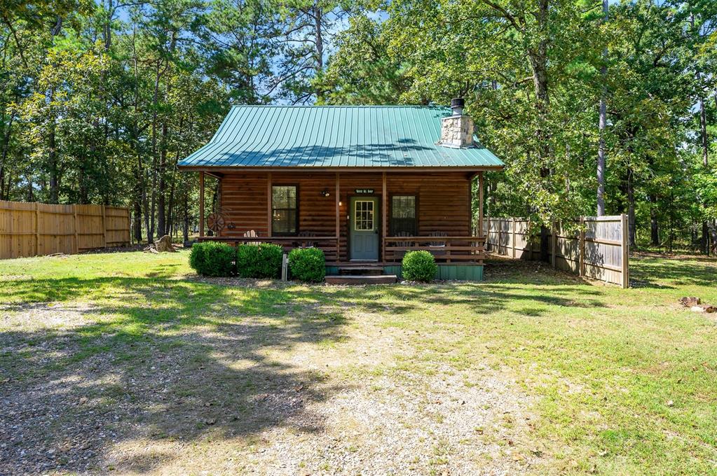183 Pine Meadow Lane Property Photo 3