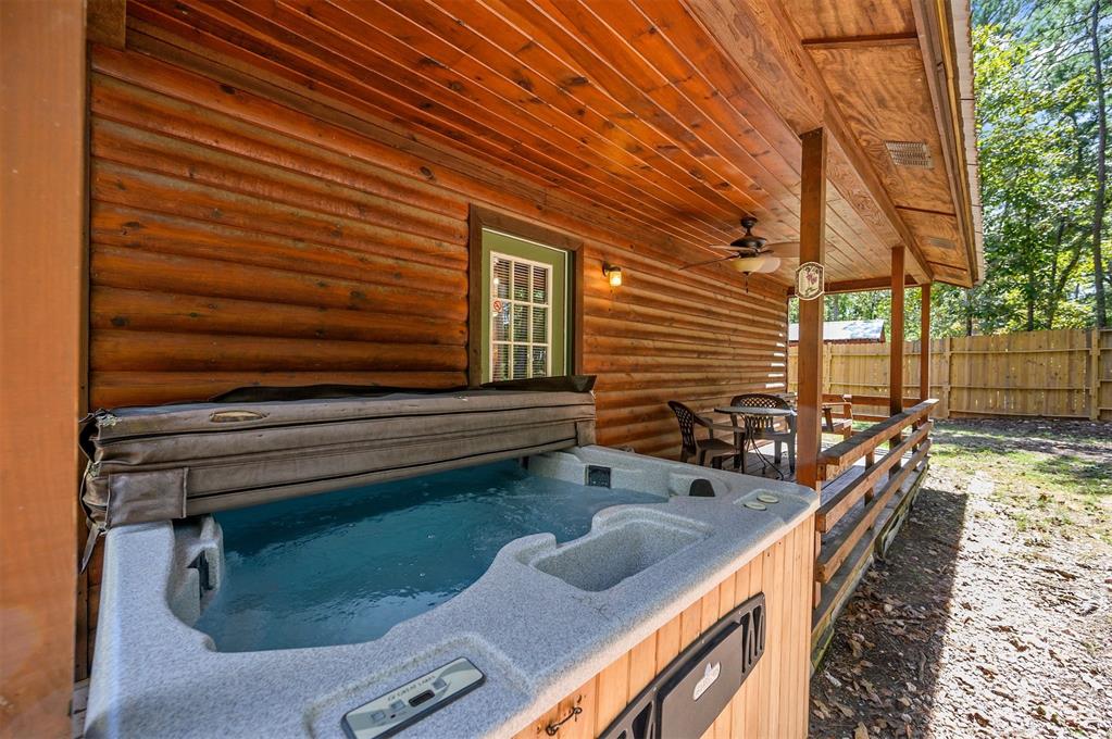 183 Pine Meadow Lane Property Photo 8