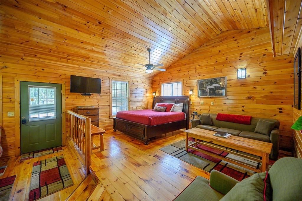 183 Pine Meadow Lane Property Photo 12
