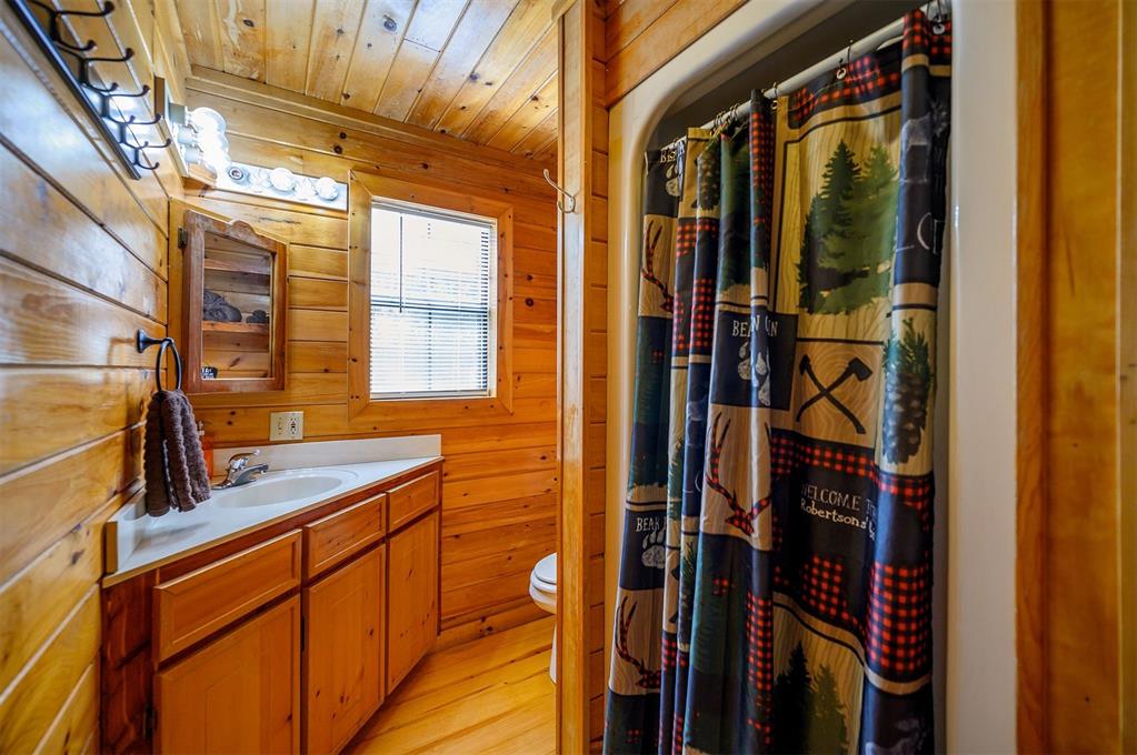 183 Pine Meadow Lane Property Photo 13