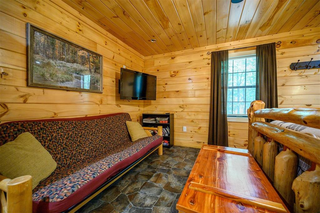 183 Pine Meadow Lane Property Photo 28