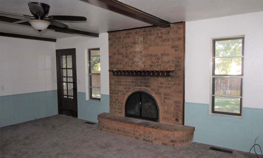 3700 Oak Grove Drive Property Photo 3