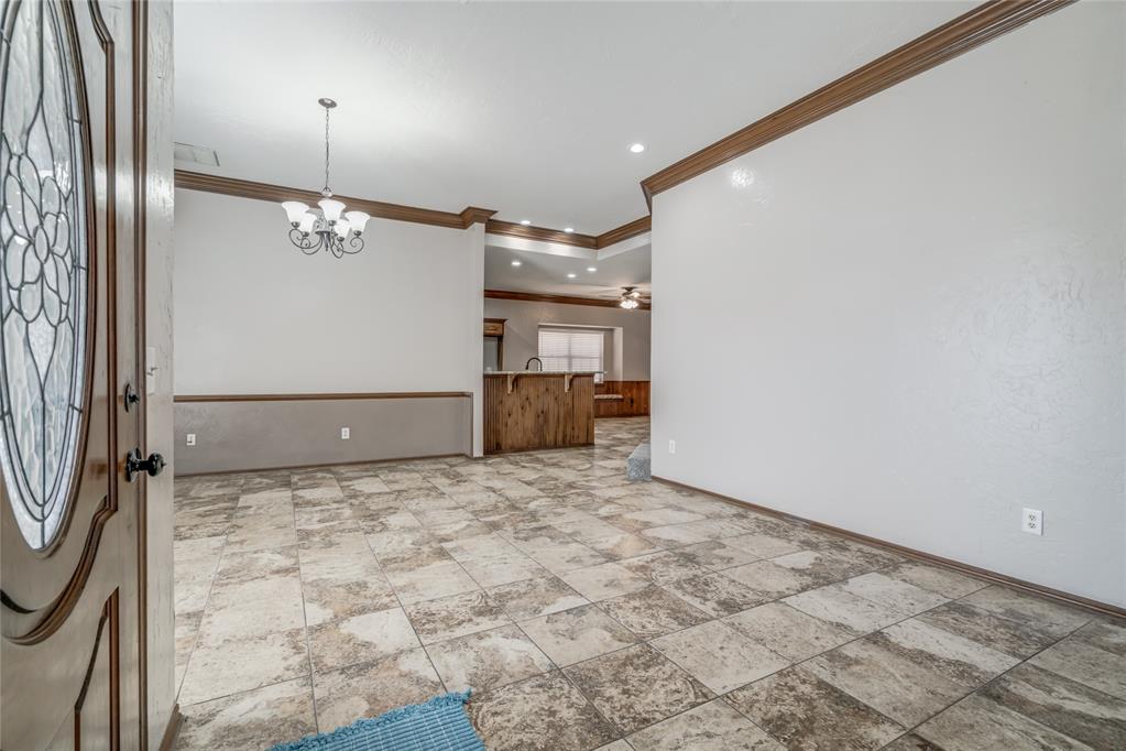 1117 Nw 198th Street Property Photo 3