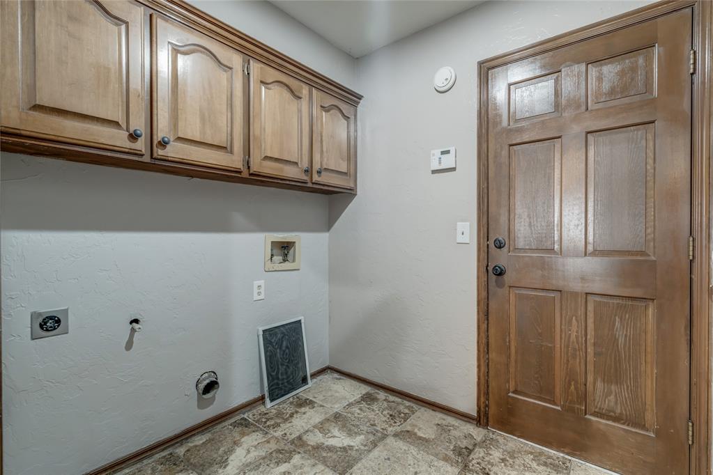 1117 Nw 198th Street Property Photo 20