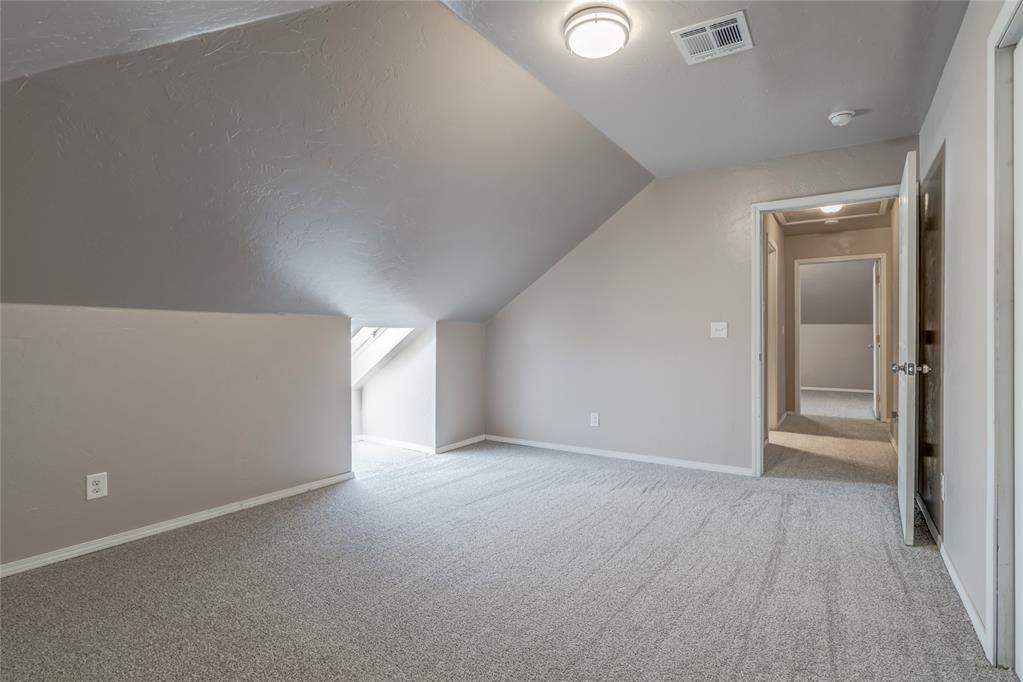 1117 Nw 198th Street Property Photo 41