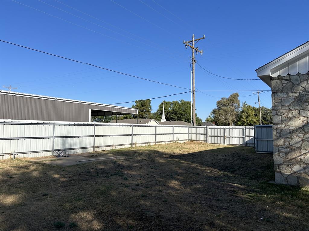 303 S Hwy 270 Property Photo 29