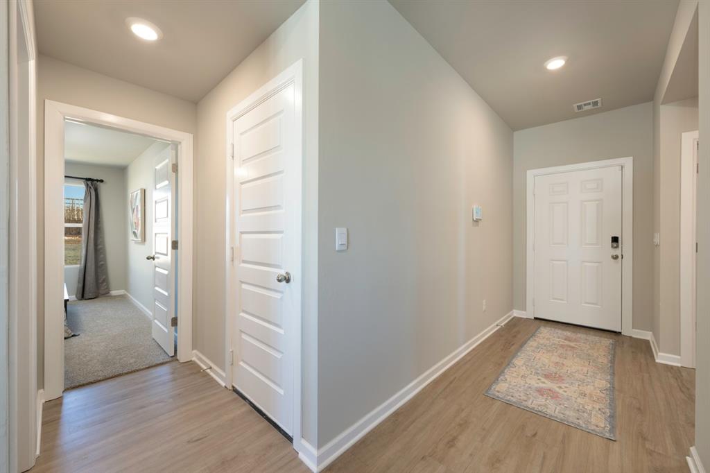 521 Park Place Drive Property Photo 10