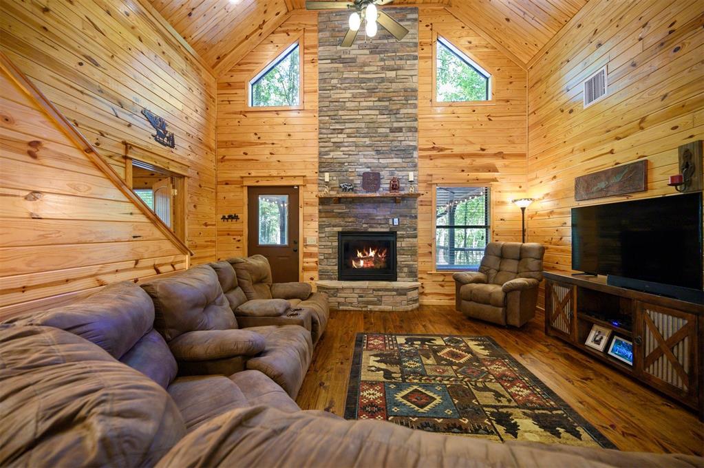 369 Timber Creek Trail Property Photo 4