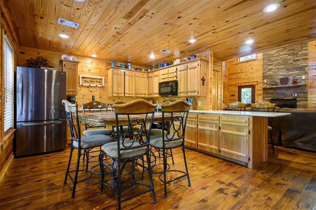 369 Timber Creek Trail Property Photo 9