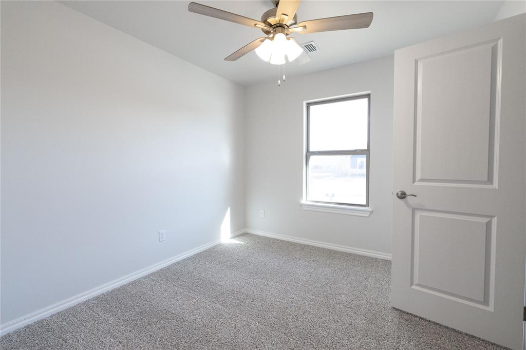 3833 Lynne Avenue Property Photo 18