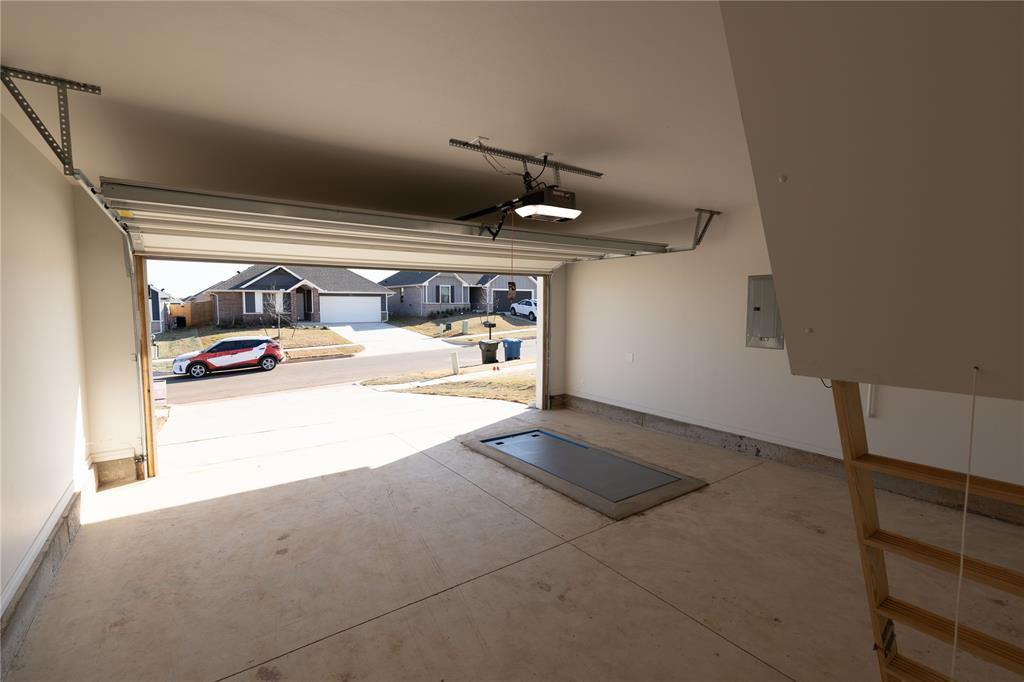 3833 Lynne Avenue Property Photo 28