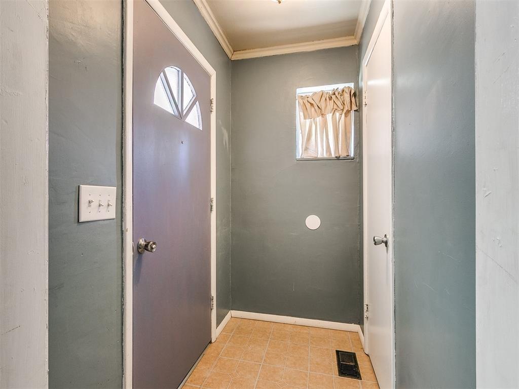 3735 S Pine Street Property Photo 37